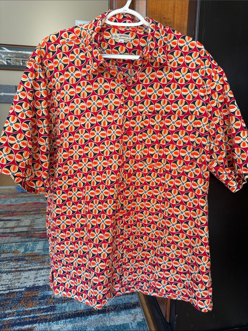 Aspara Red, Yellow and Blue Geometric Short Sleeve Button-Down Shirt